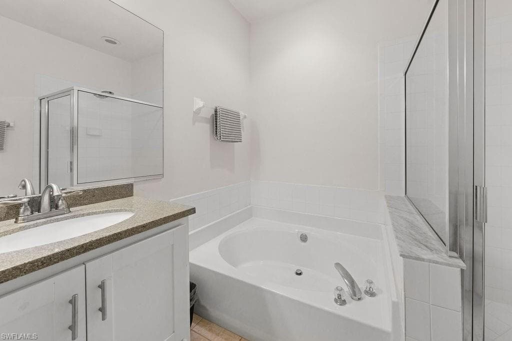 23039 Lone Oak DR-35