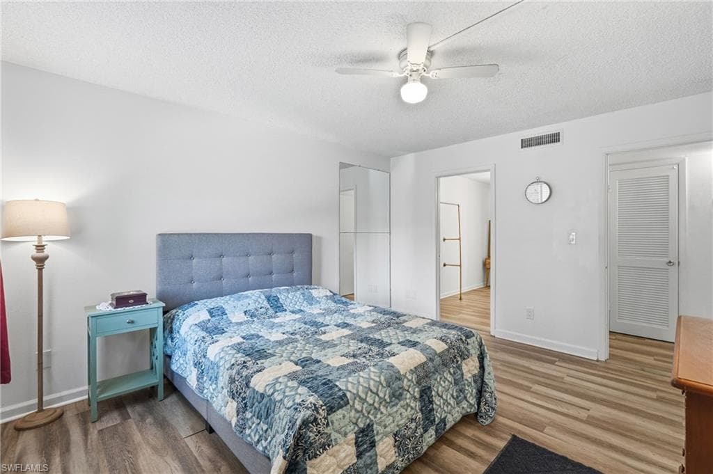 2366 E Mall DR 403-15