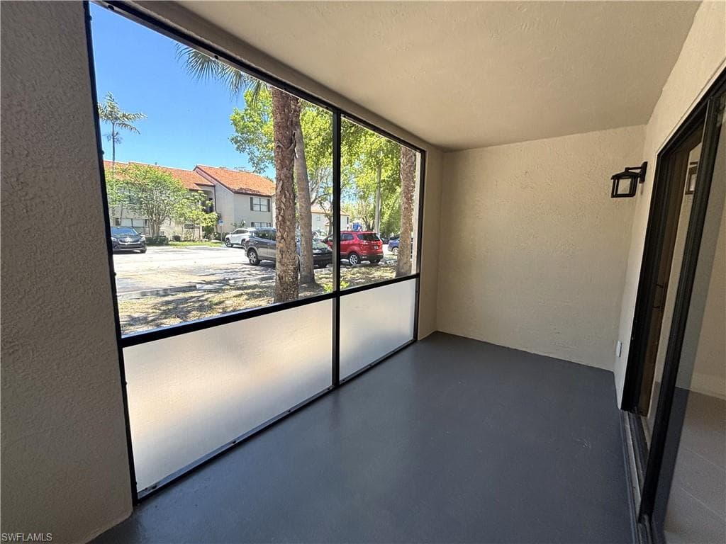 2094 Arbour Walk CIR 3015-14