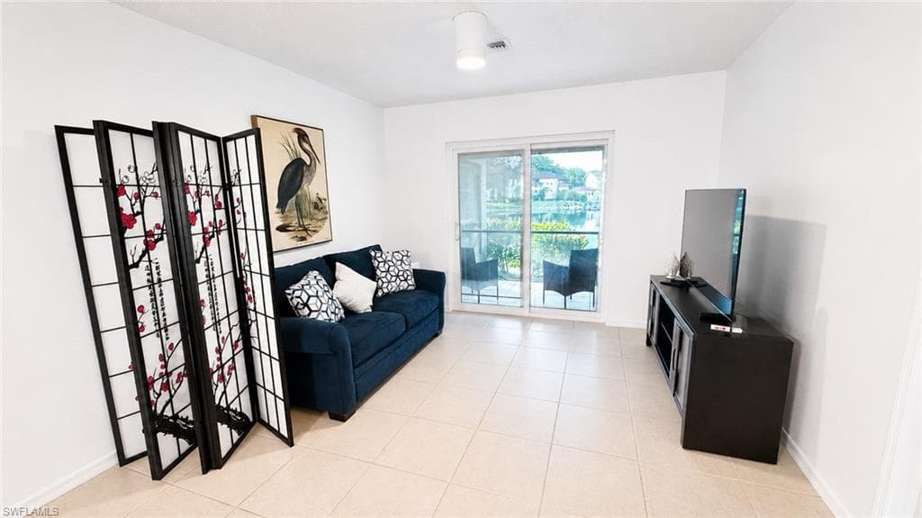 5339 TREETOPS DR-9