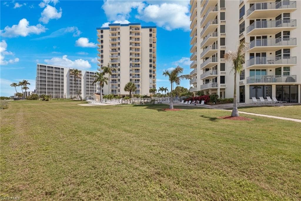 7330 Estero BLVD 1108-27