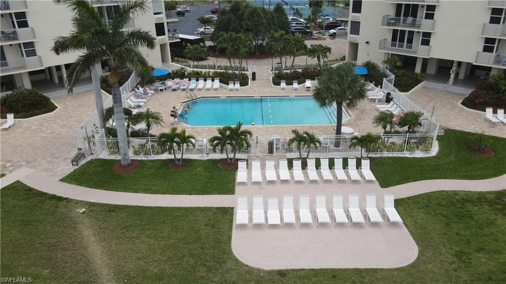 7330 Estero BLVD 1108-25
