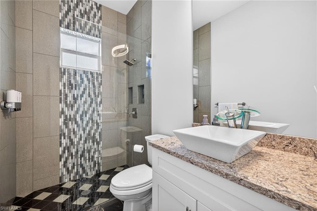 24000 Claire ST-25