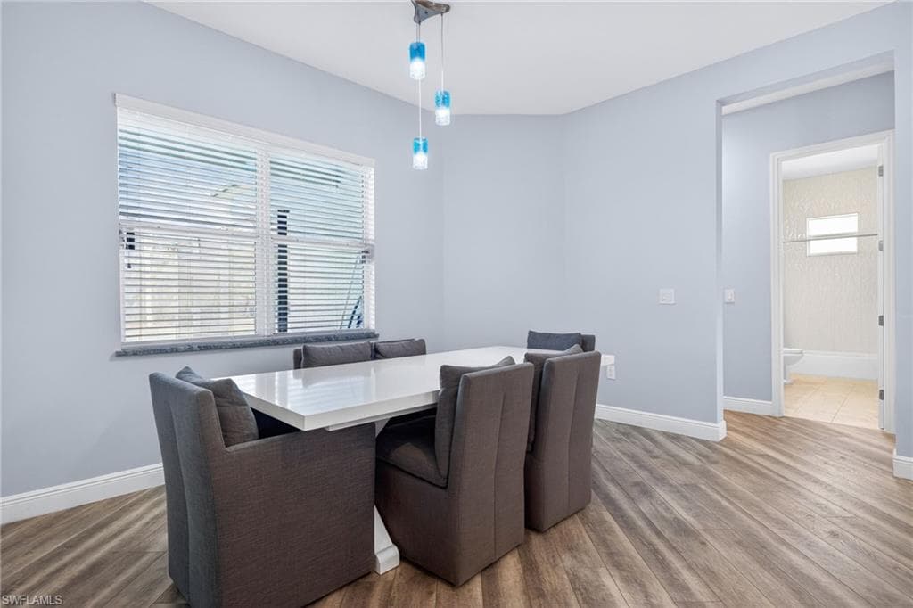 24000 Claire ST-11