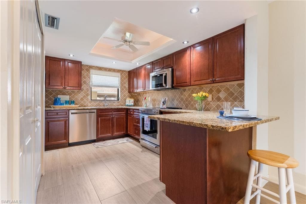 15350 Moonraker CT 305-9