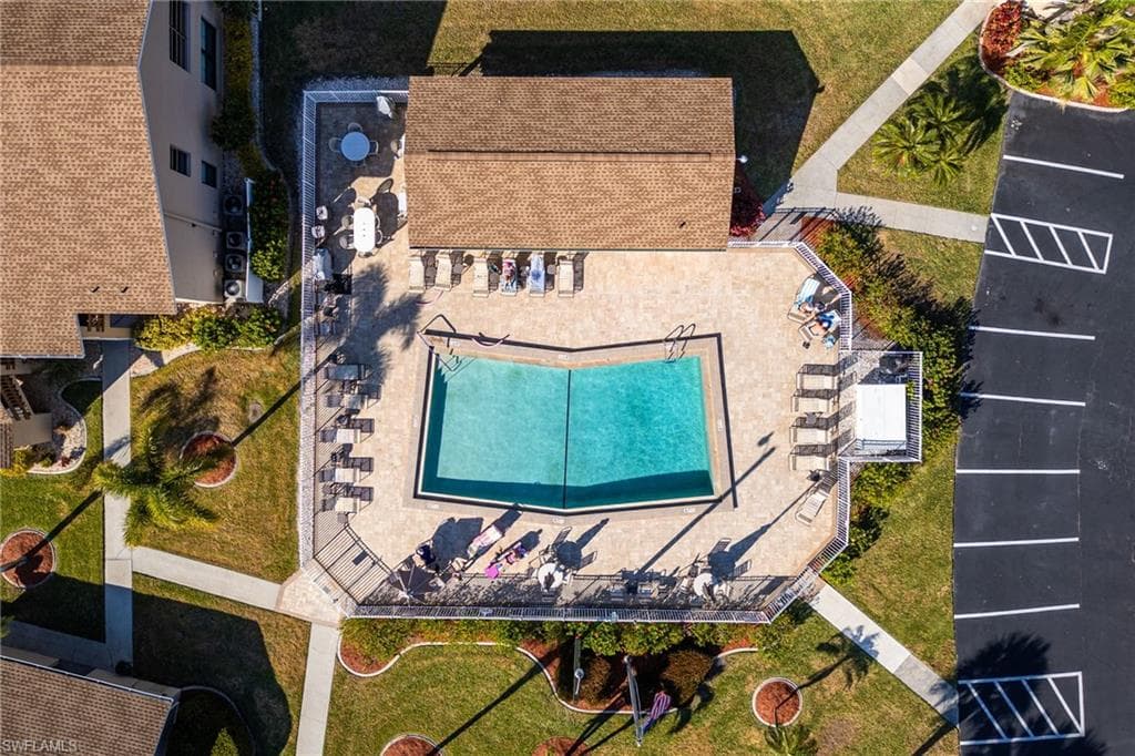 15350 Moonraker CT 305-34