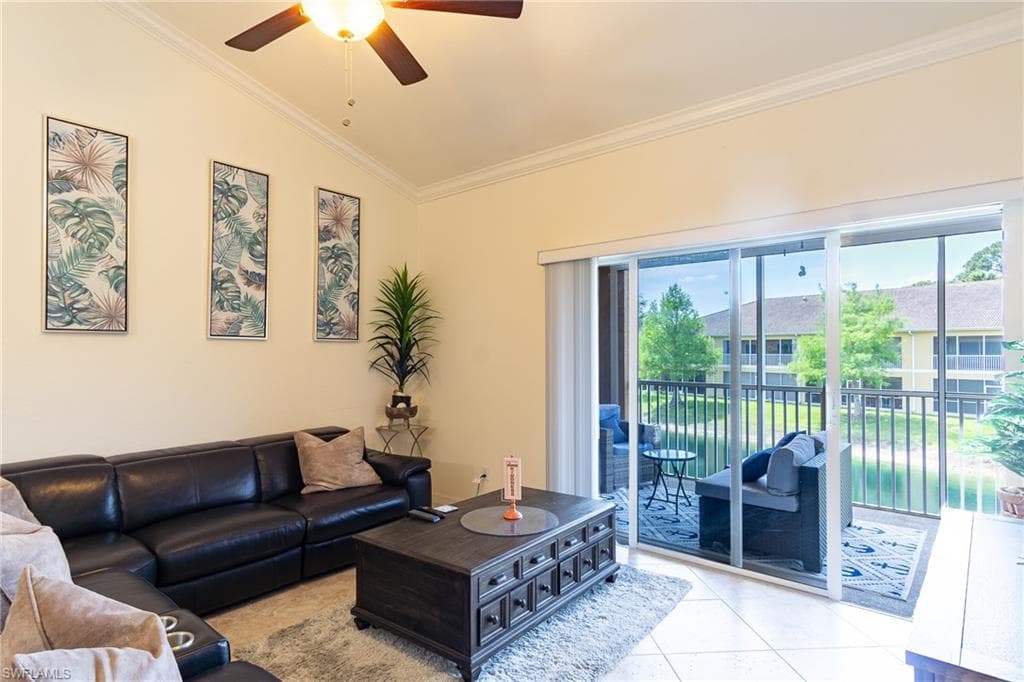 1102 Winding Pines CIR 206-10