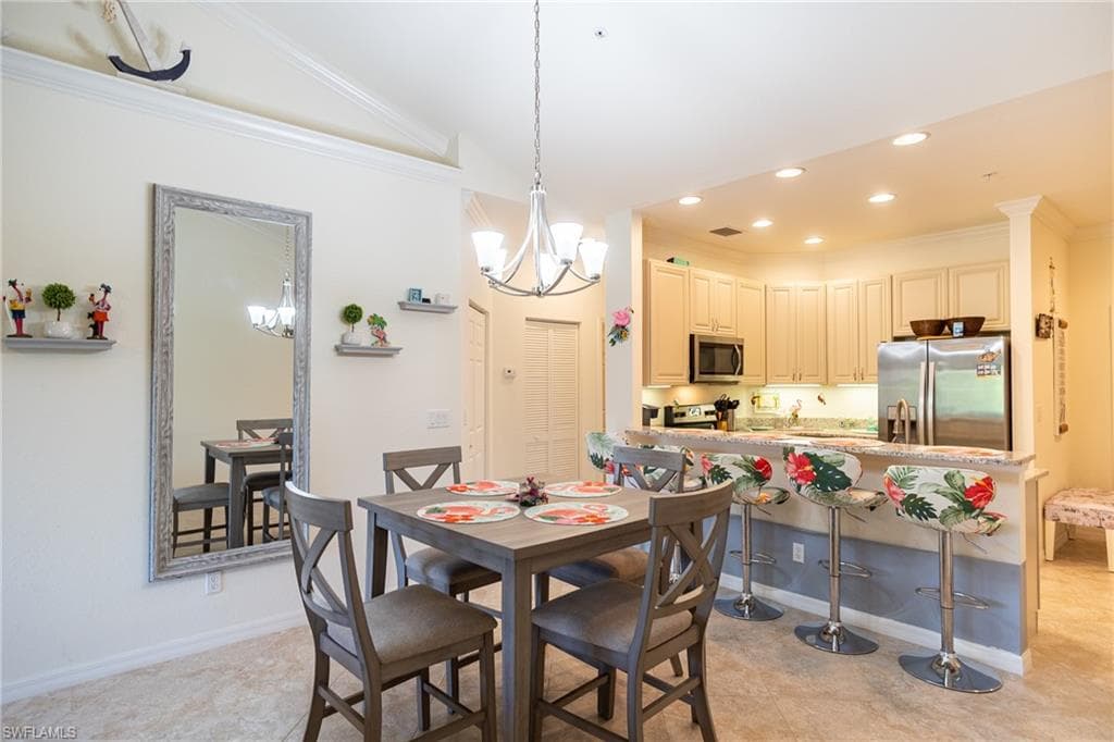 1102 Winding Pines CIR 206-14