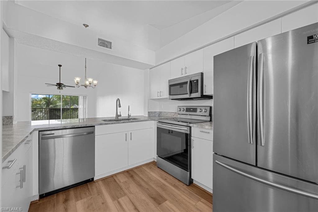 3250 Cypress Glen WAY 423-3