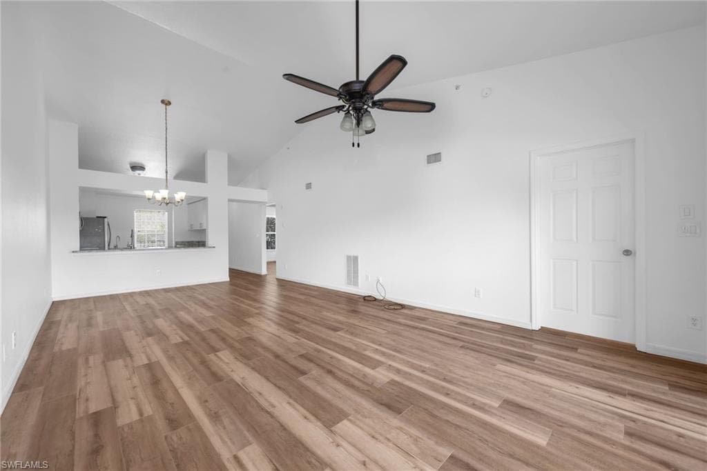 3250 Cypress Glen WAY 423-1