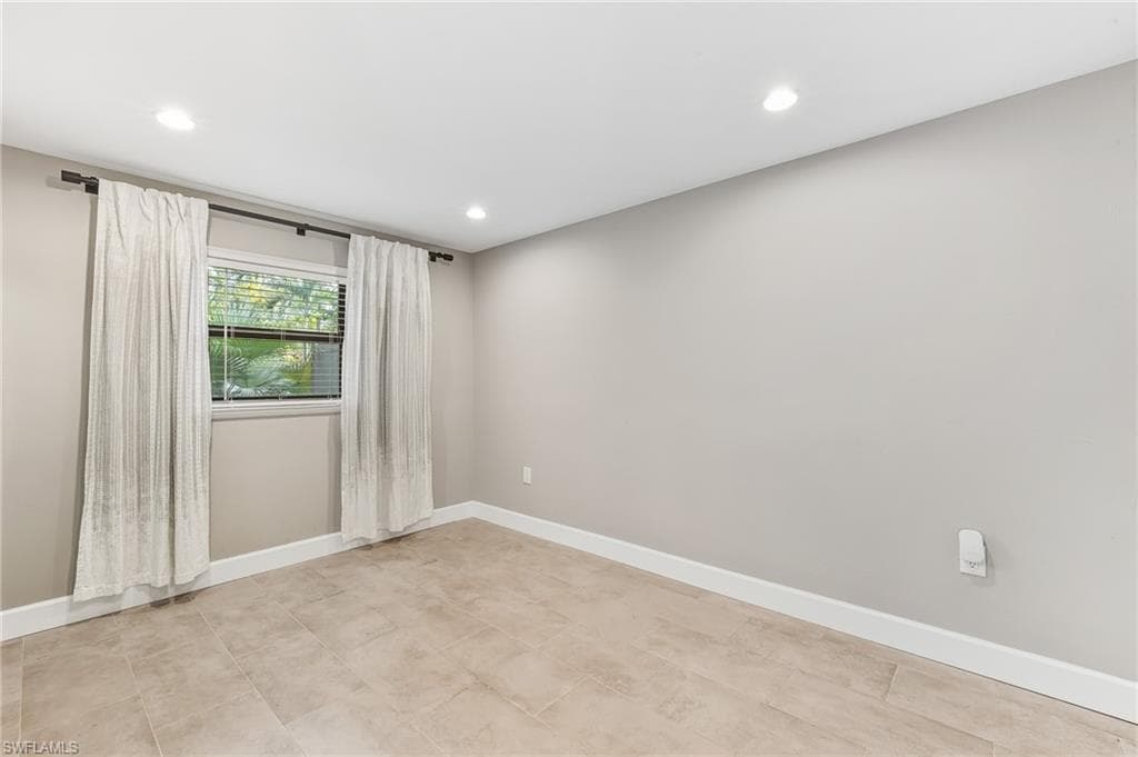 1250 Florida AVE-29