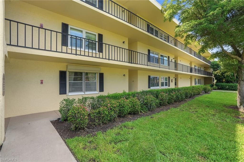 1085 Forest Lakes DR 8102-27