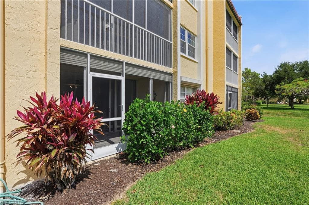 1085 Forest Lakes DR 8102-21