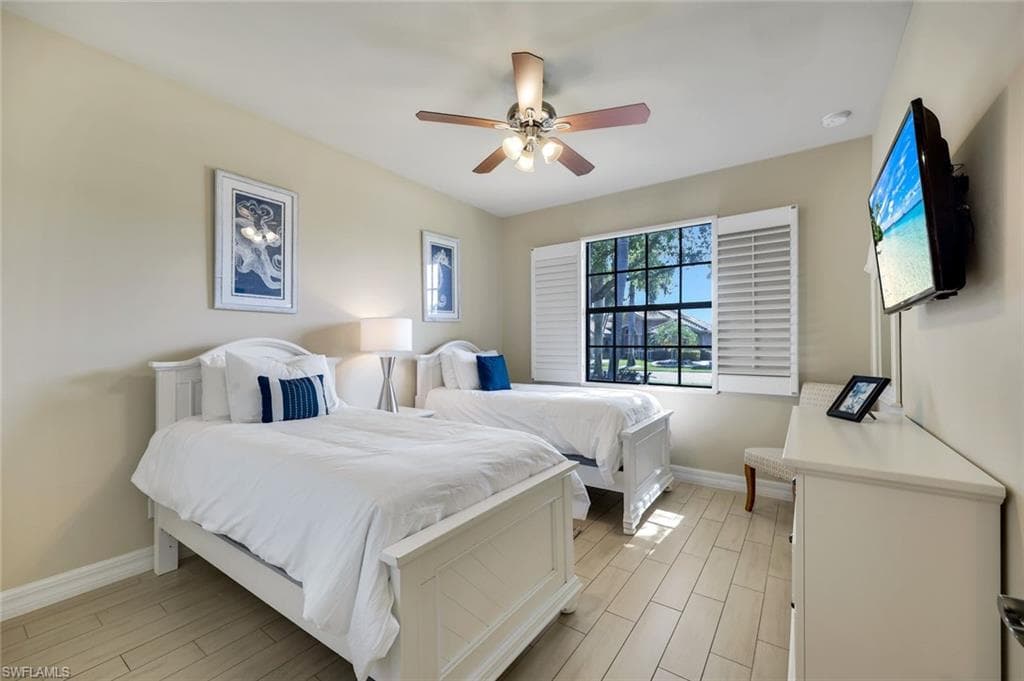 1243 Briarwood CT-14