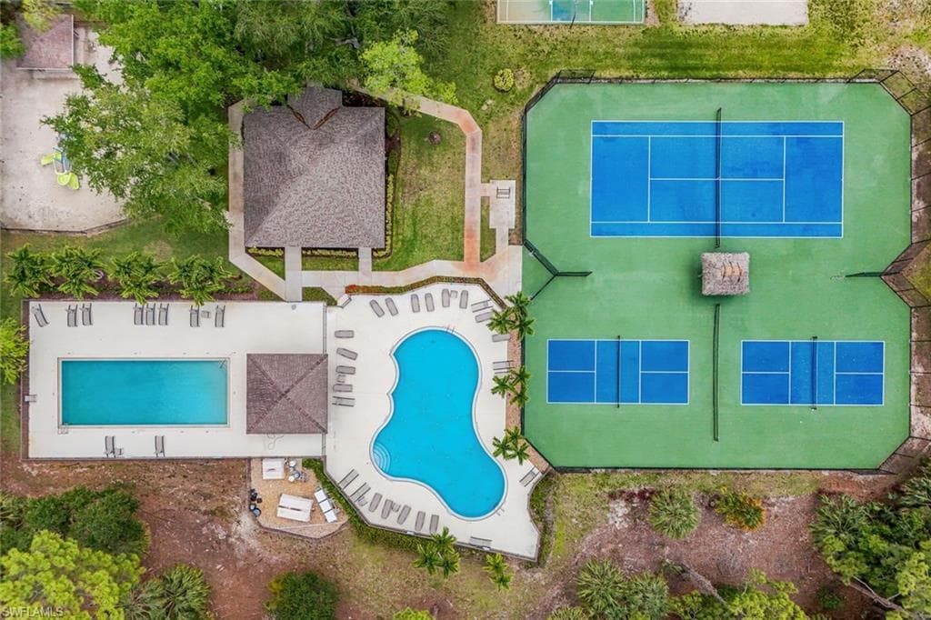 1243 Briarwood CT-19