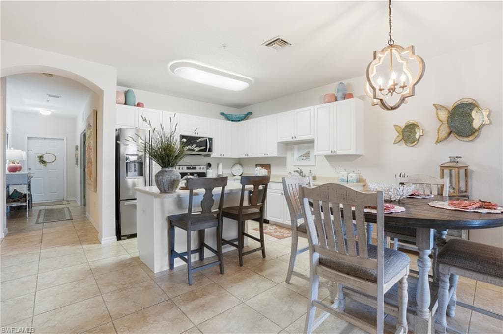 9621 Spanish Moss WAY 3823-7