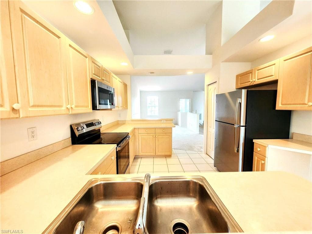 14070 Eagle Ridge Lakes DR 202-11