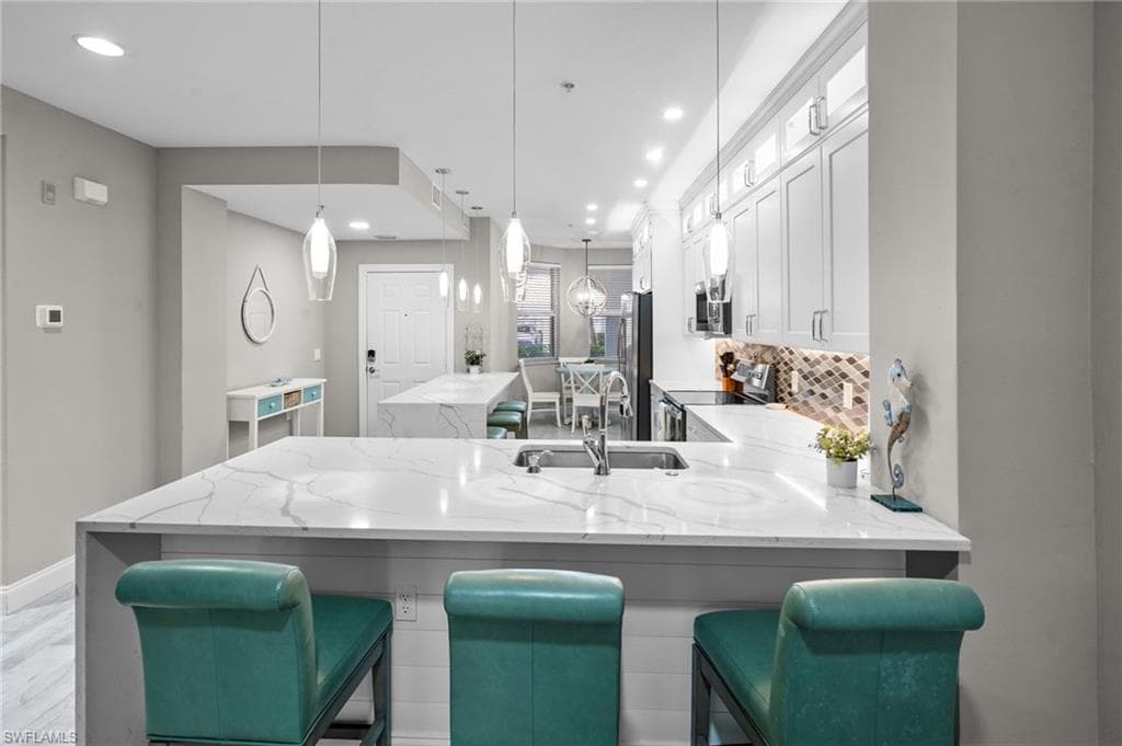 11041 Gulf Reflections DR 103-5
