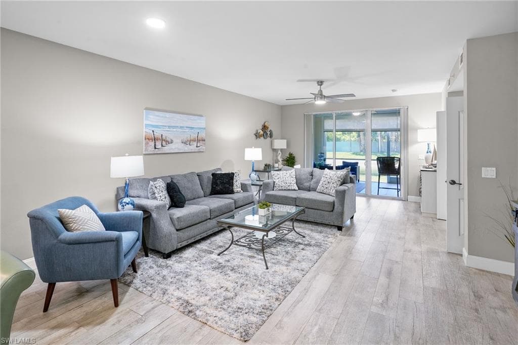 11041 Gulf Reflections DR 103-8