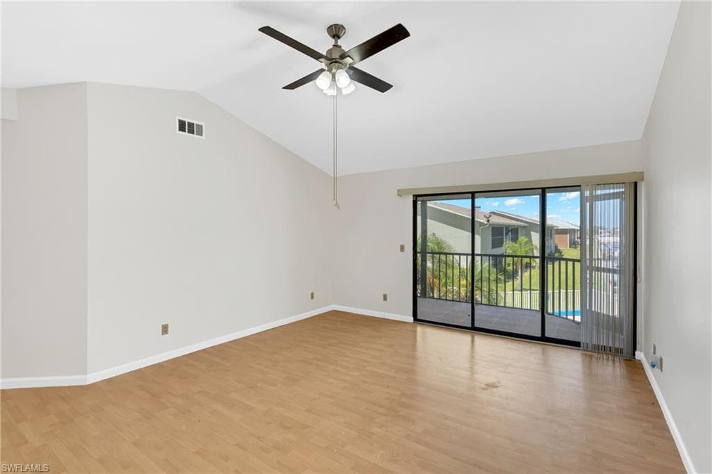 4708 SW 8th PL 203-23