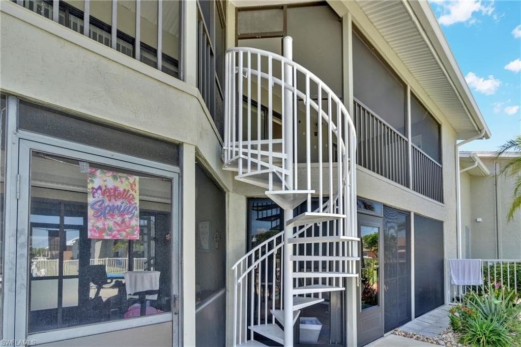 4708 SW 8th PL 203-37