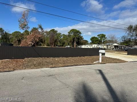 8226 Grady DR-9