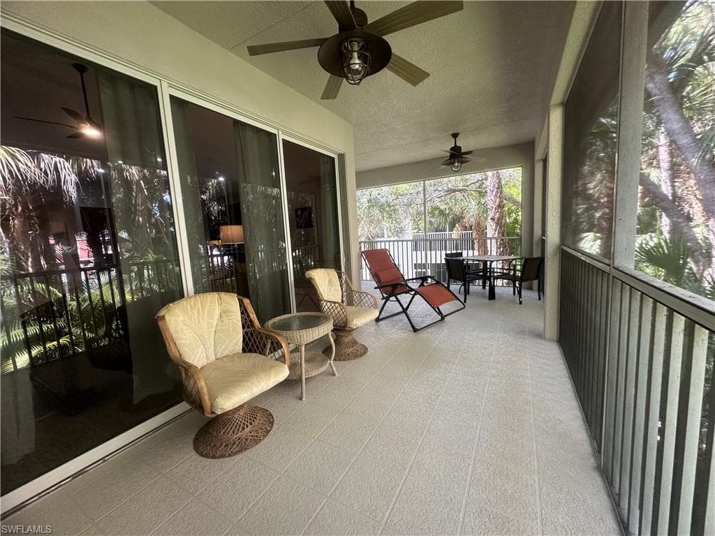 2004 Tarpon Bay DR N 201-32