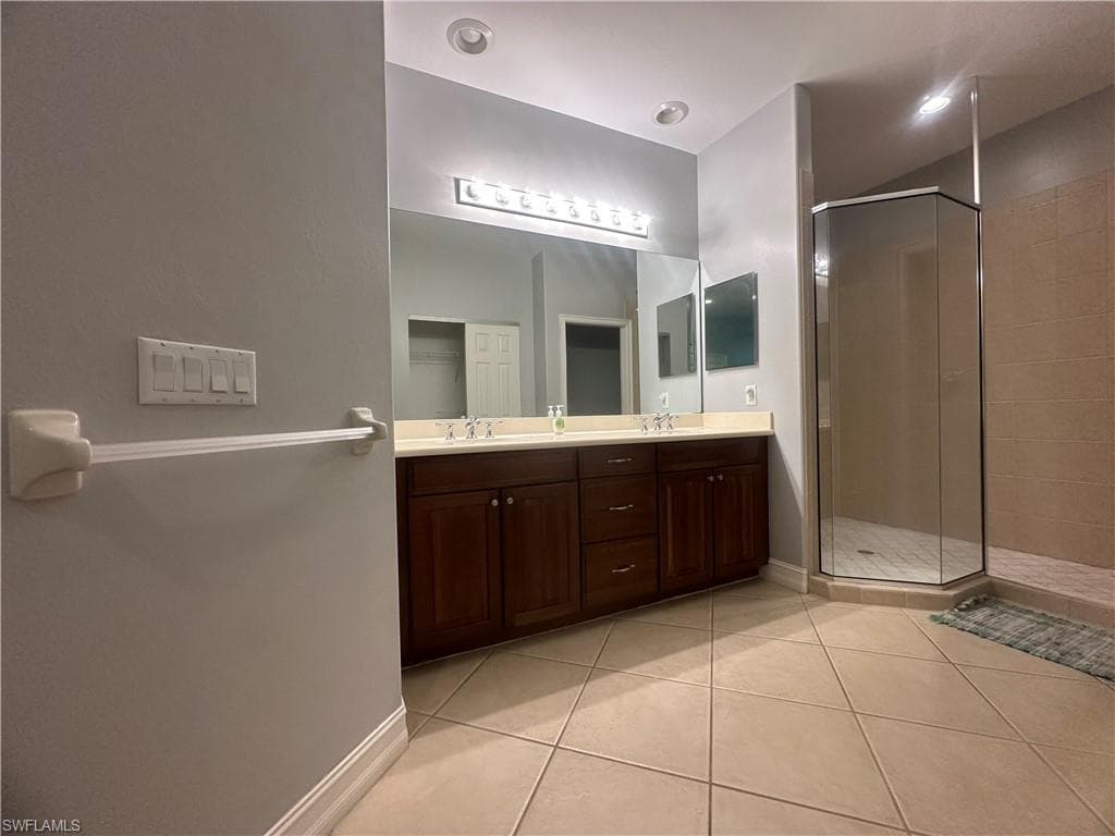2004 Tarpon Bay DR N 201-18