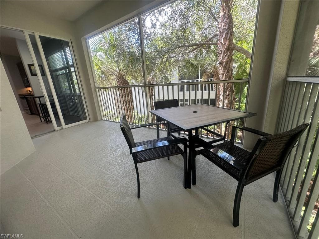 2004 Tarpon Bay DR N 201-35