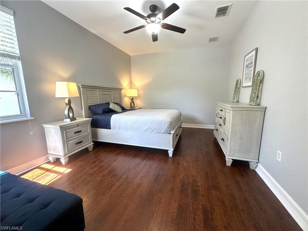 2004 Tarpon Bay DR N 201-25