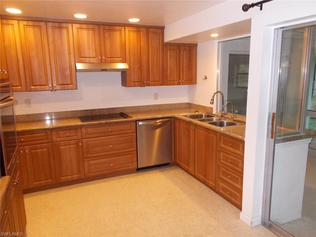 7046/7058 Maida LN-17