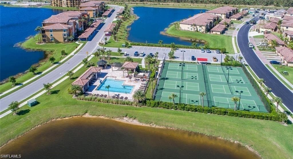 9560 Trevi CT 4816-26