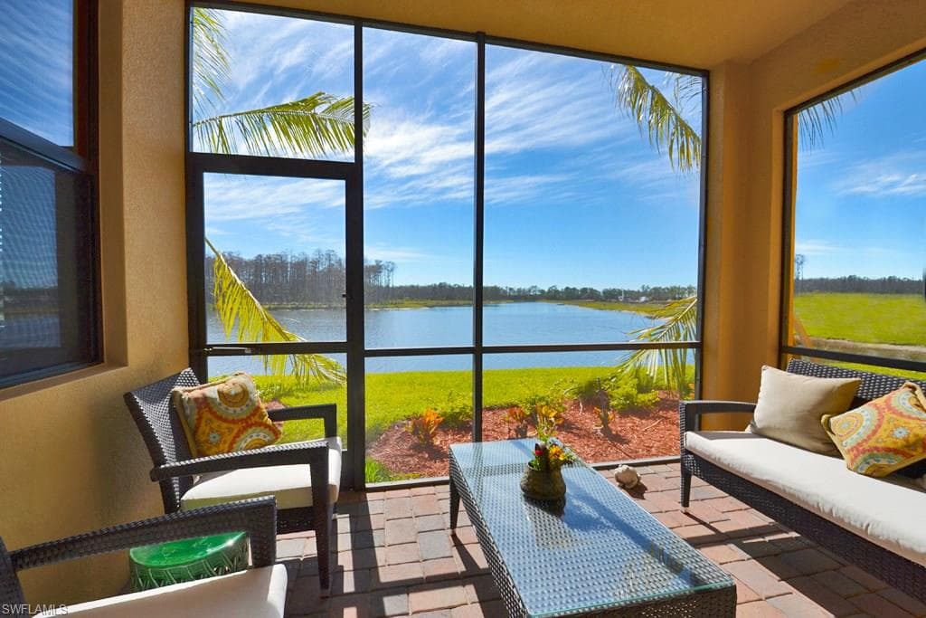 9560 Trevi CT 4816-1