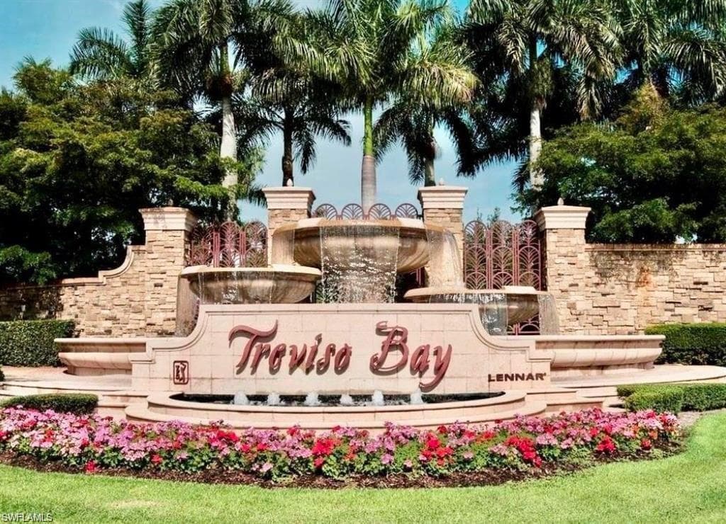 9560 Trevi CT 4816-4