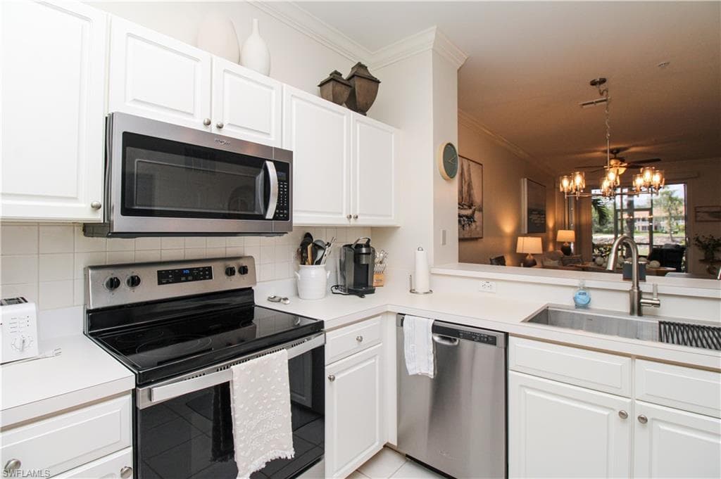 8217 Parkstone PL 102-21