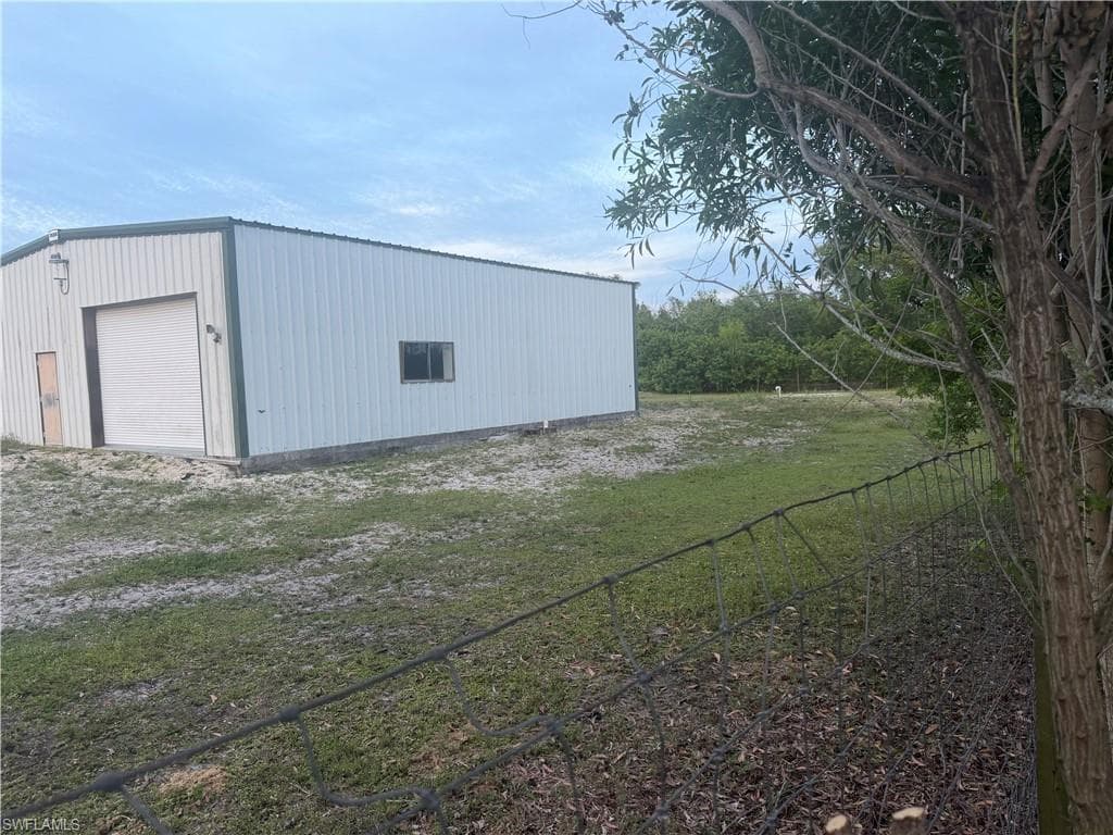 16160 Saddlewood LN-4