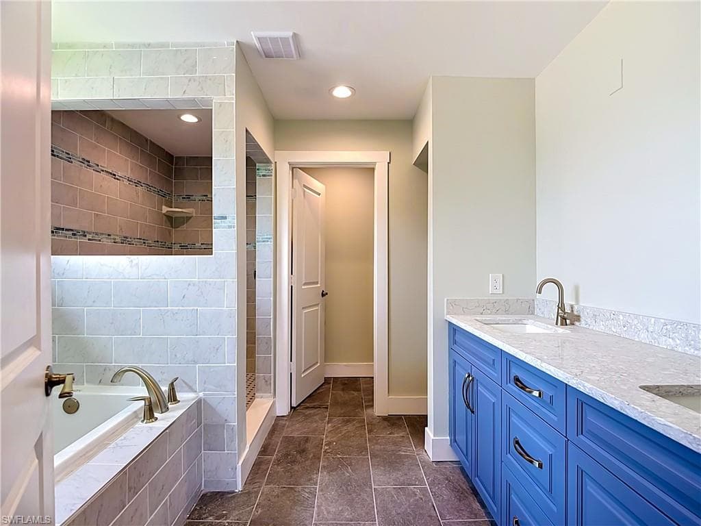 8831 Woodgate DR-30