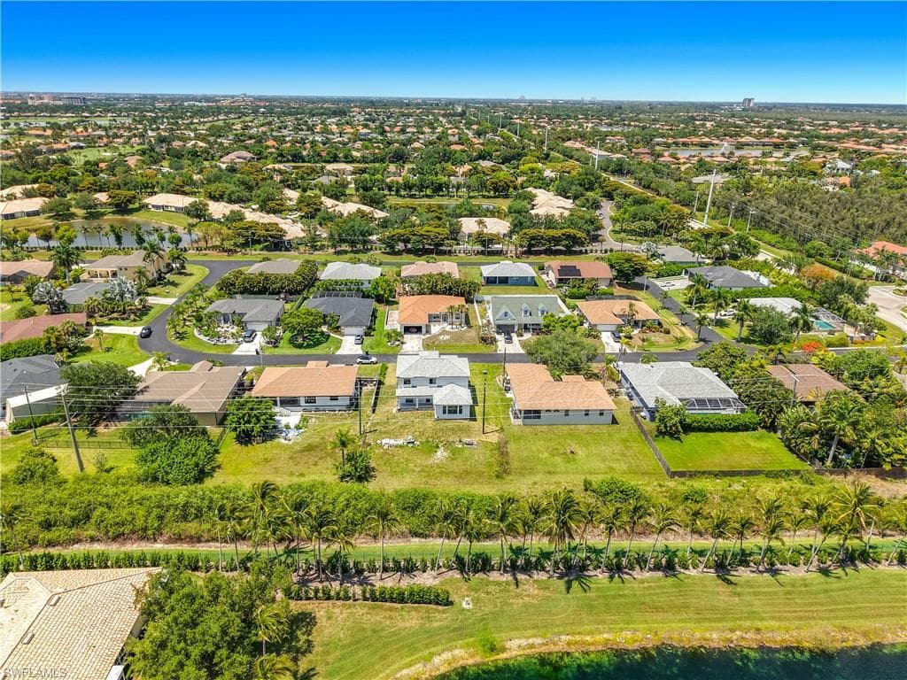 8831 Woodgate DR-48