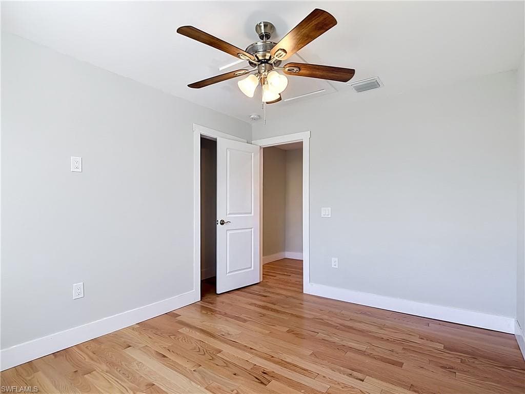 8831 Woodgate DR-35