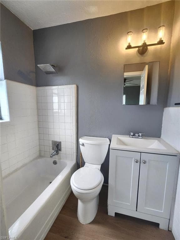 2996 Francis AVE 3-6