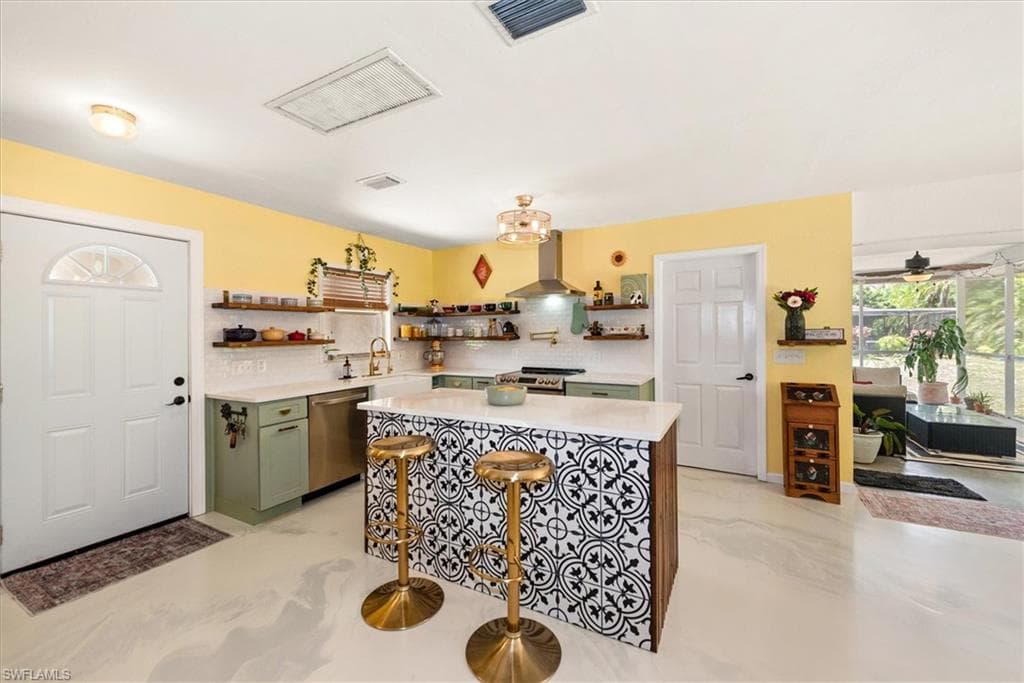 2431 N Westwood DR-9