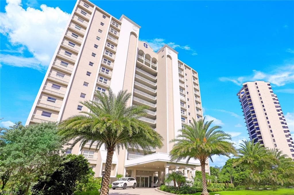 5501 Heron Point DR 702-2