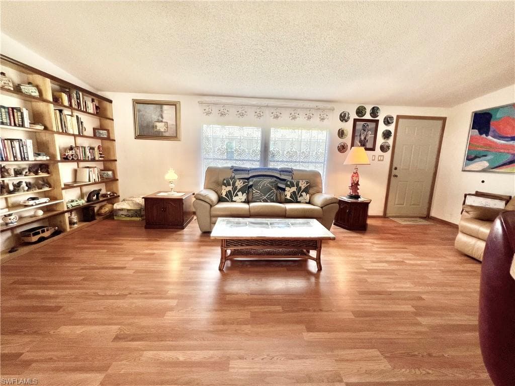 573 Cape Florida LN-17