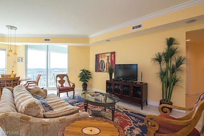 295 Grande WAY 1006-1