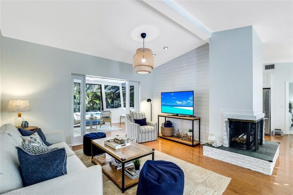 739 7th AVE N-7
