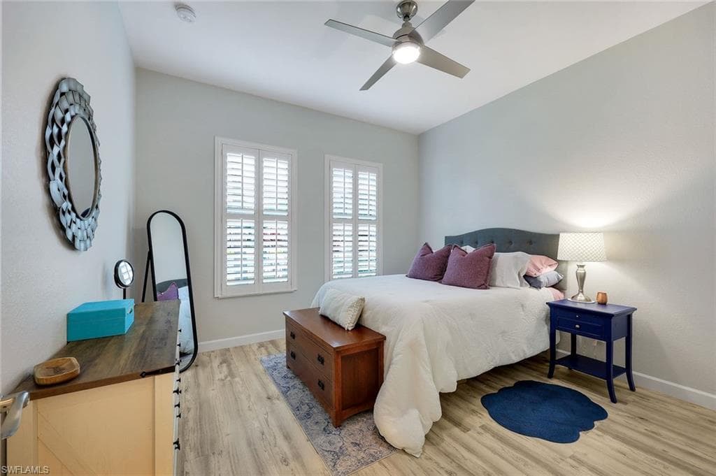 16221 Parque LN-14