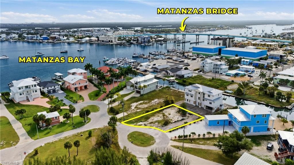 740 Matanzas CT-1