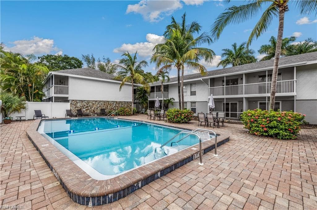 1849 Maravilla AVE A8-2