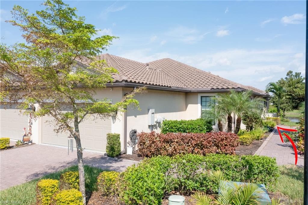 8013 Calle Canovas CT-1