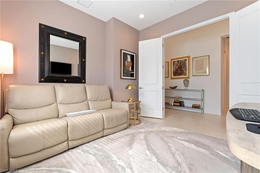 12377 Dahlia CT-16